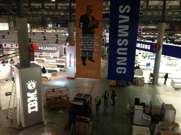 Samsung Sẽ Ra Điện Thoại Tizen Đầu Tiên Vào Tháng 7 Hoặc Tháng 8