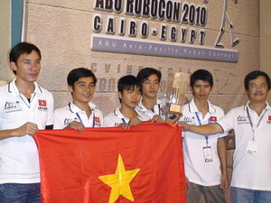 Việt Nam giành giải nhì cuộc thi Robocon quốc tế 